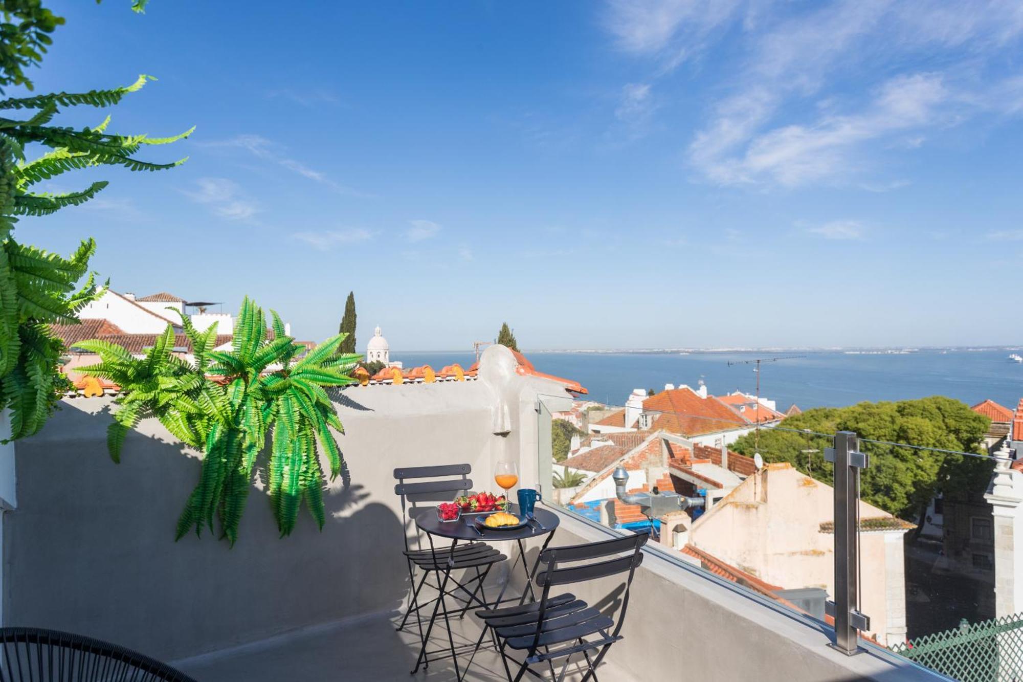 My Lx Flat Castle Alfama Apartments Lisbon Exterior photo